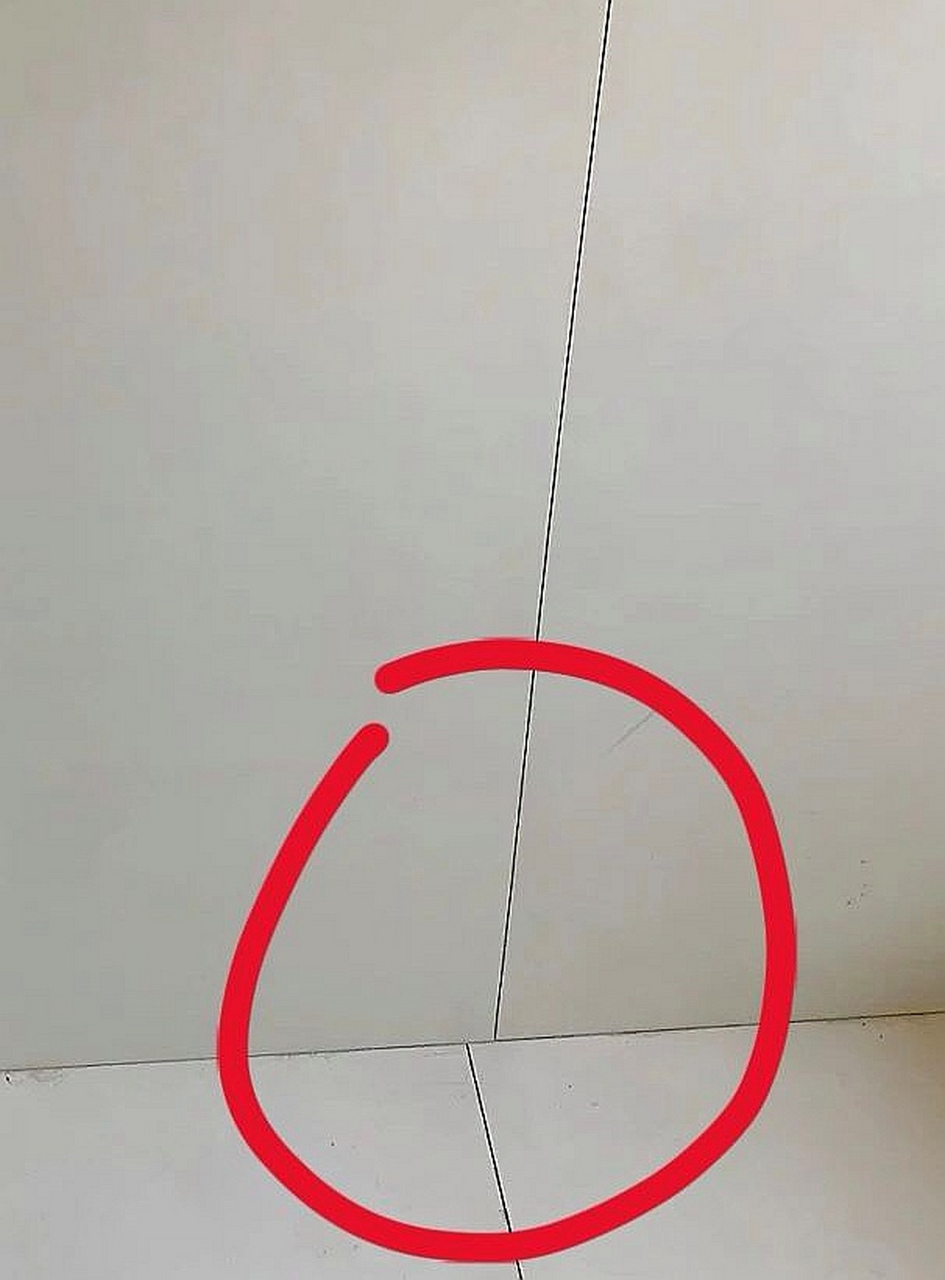 浴室墙面砖翘起来(浴室墙面瓷砖空鼓了怎么办) 浴室墙面砖翘起来(浴室墙面瓷砖空鼓了怎么办)