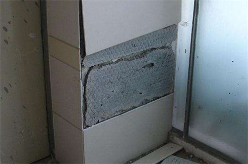 墙面瓷砖空鼓怎样处理(墙面瓷砖空鼓怎么办?瓷砖空鼓补救方法)